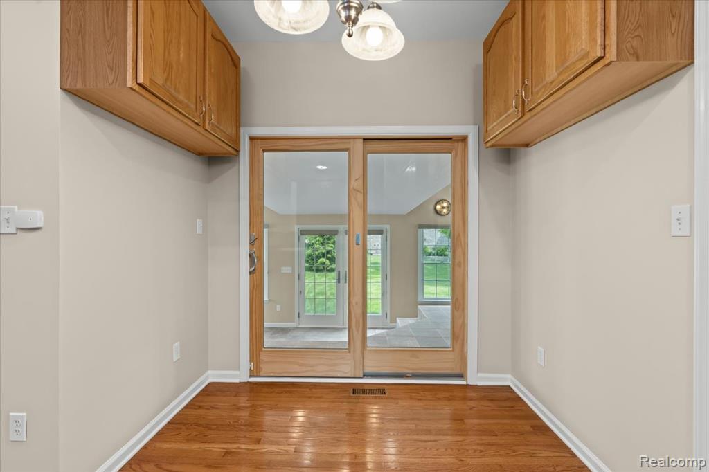 1132 Cantor Lane, South Lyon, MI 48178 — Photo 13