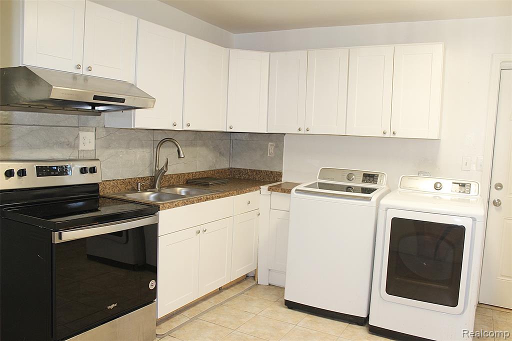 43267 UTICA Road, Sterling Heights, MI 48314 — Photo 15