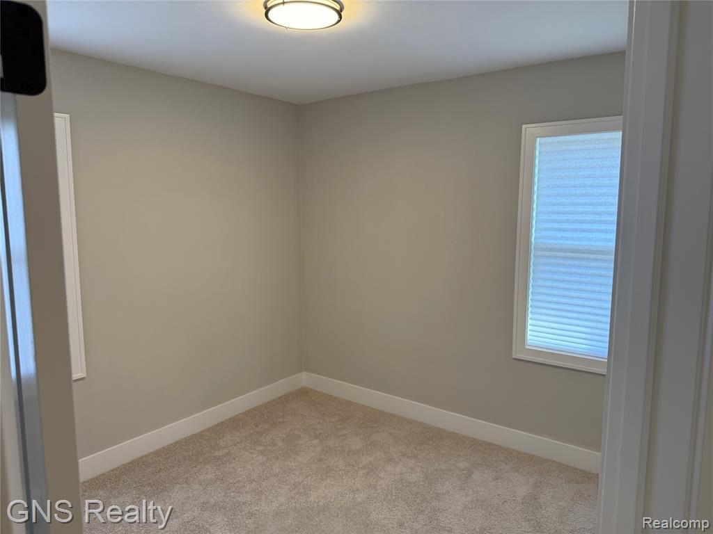 1143 E Harwood Avenue, Madison Heights, MI 48071 — Photo 13