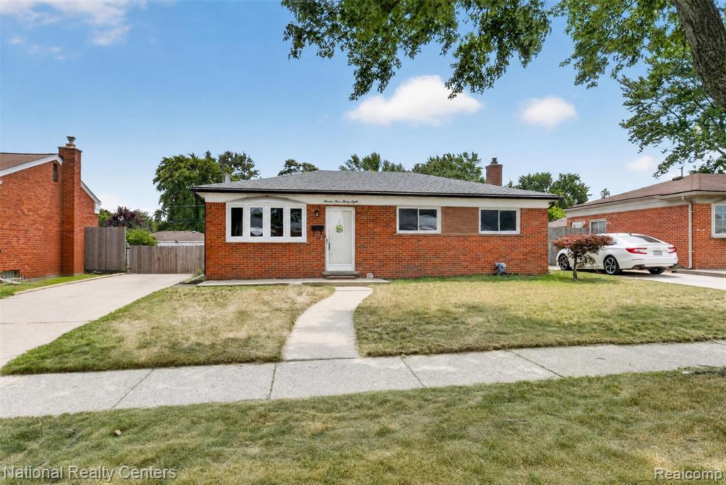11338 Dale Avenue, Warren, MI 48089