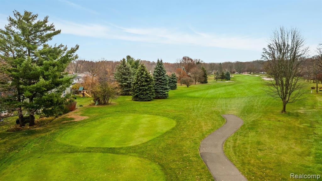 682 Heritage Lane S, Rochester Hills, MI 48309 — Photo 56