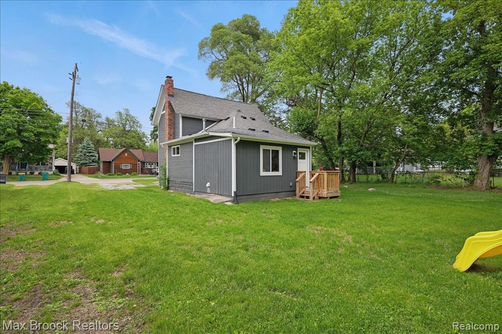 515 Clinton Street, Howell, MI 48843 — Photo 24
