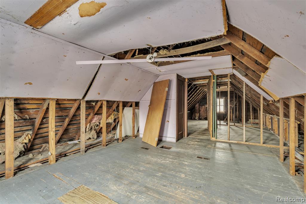 9333 Elsa Street, Detroit, MI 48214 — Photo 27