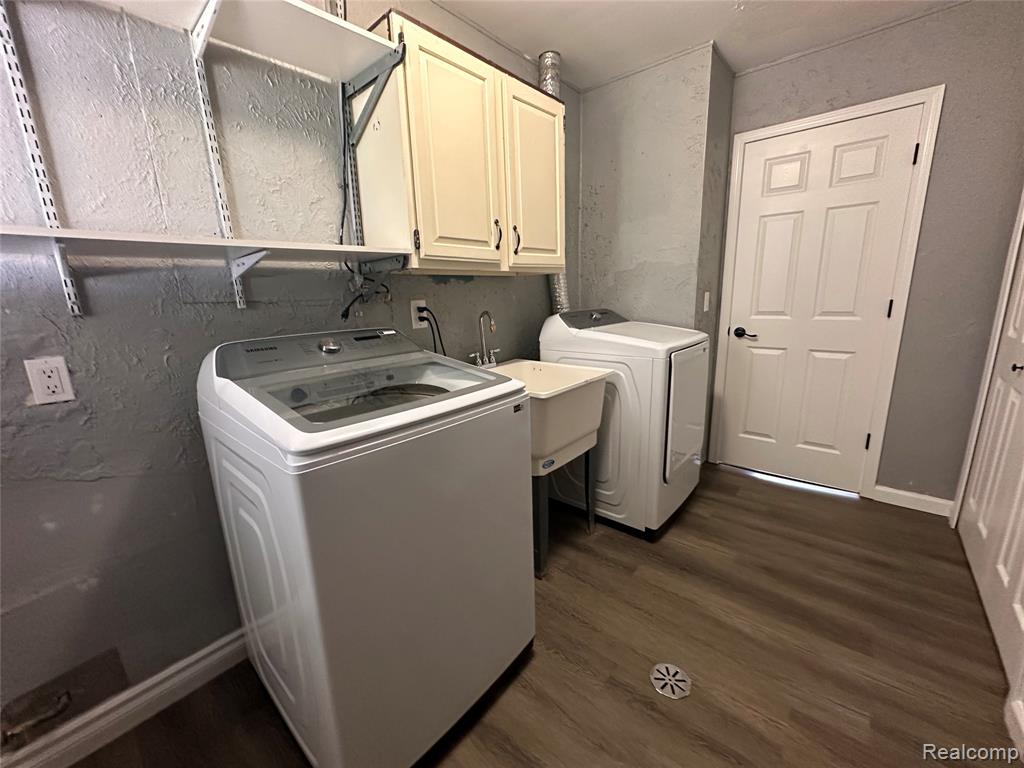 8706 Cologne Drive, Sterling Heights, MI 48314 — Photo 26