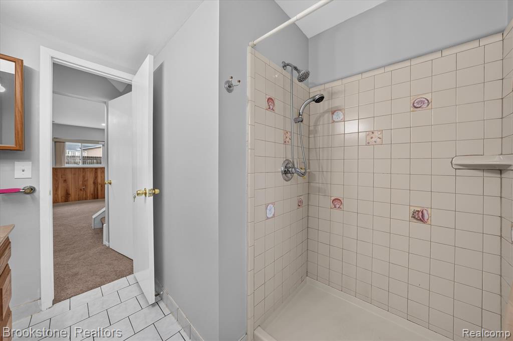 39795 Waldorf Drive, Clinton Twp, MI 48038 — Photo 30