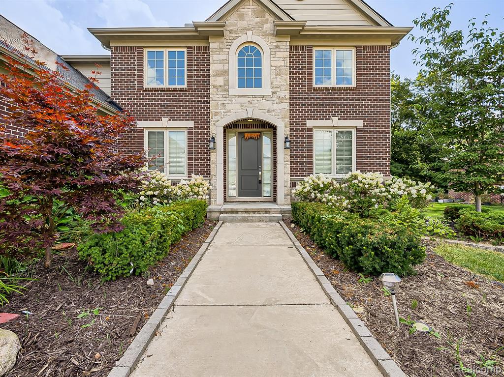 47639 Alpine Drive, Novi, MI — Photo 36