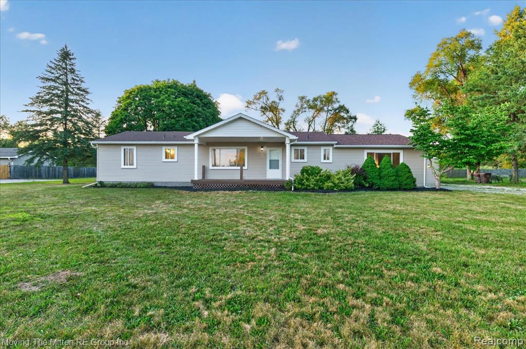 48166 Harris Road, Belleville, MI 48111