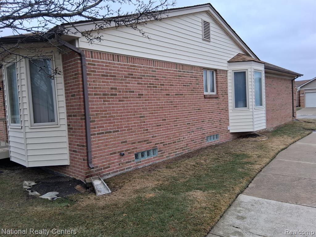 8373 Jefferson Court, Warren, MI 48093 — Photo 27