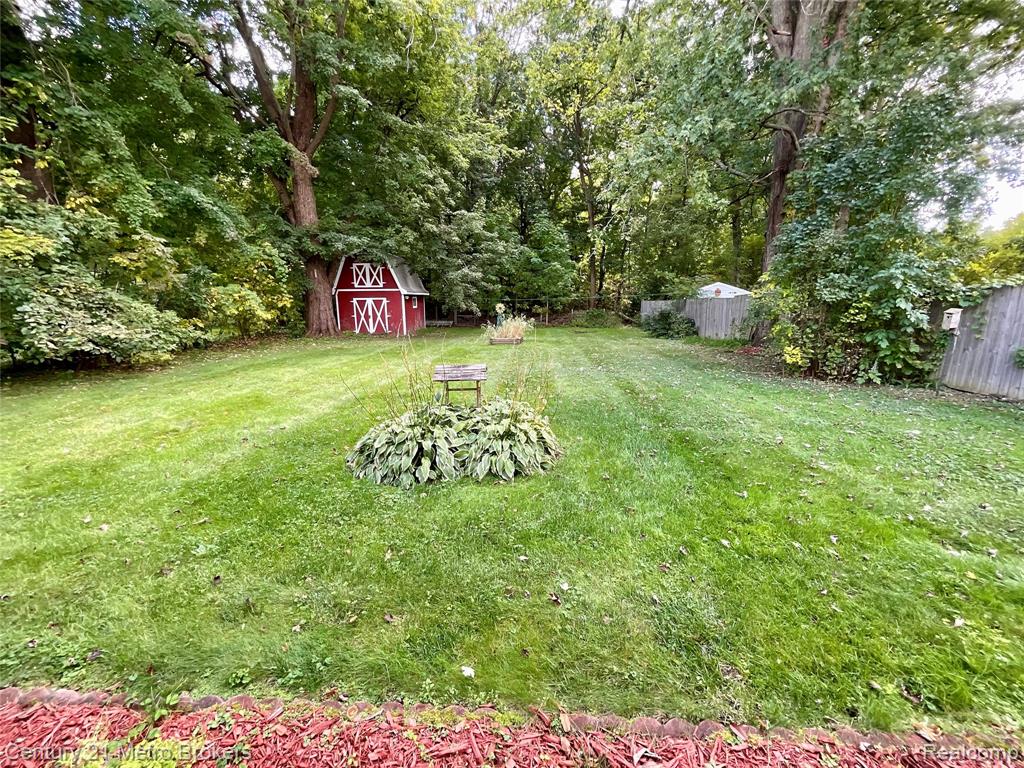 6272 Elro Street, Burton, MI 48509 — Photo 3
