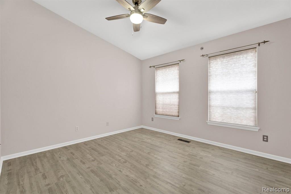 42849 Richmond Drive, Sterling Heights, MI 48313 — Photo 34