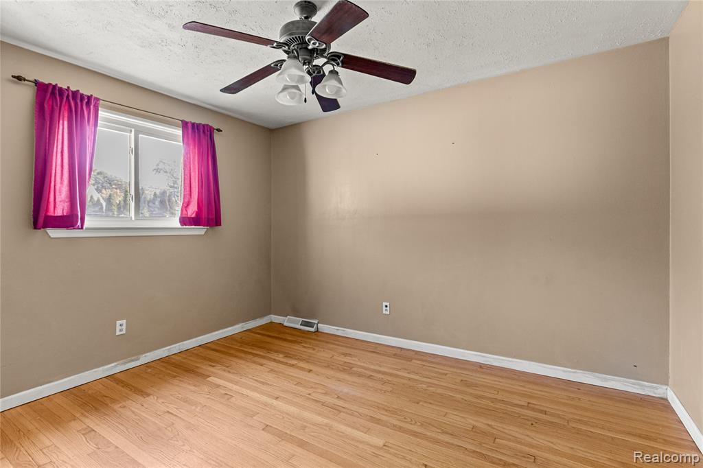 4459 McKinley Street, Dearborn Heights, MI 48125 — Photo 16