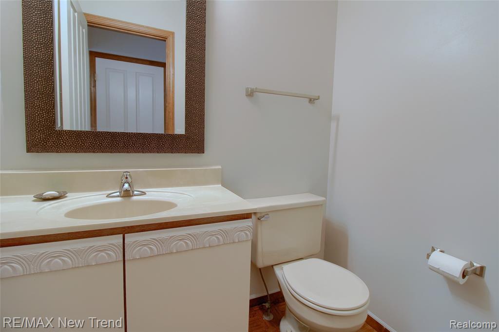 7252 STEEPLECHASE Drive, Saline, MI 48176 — Photo 19