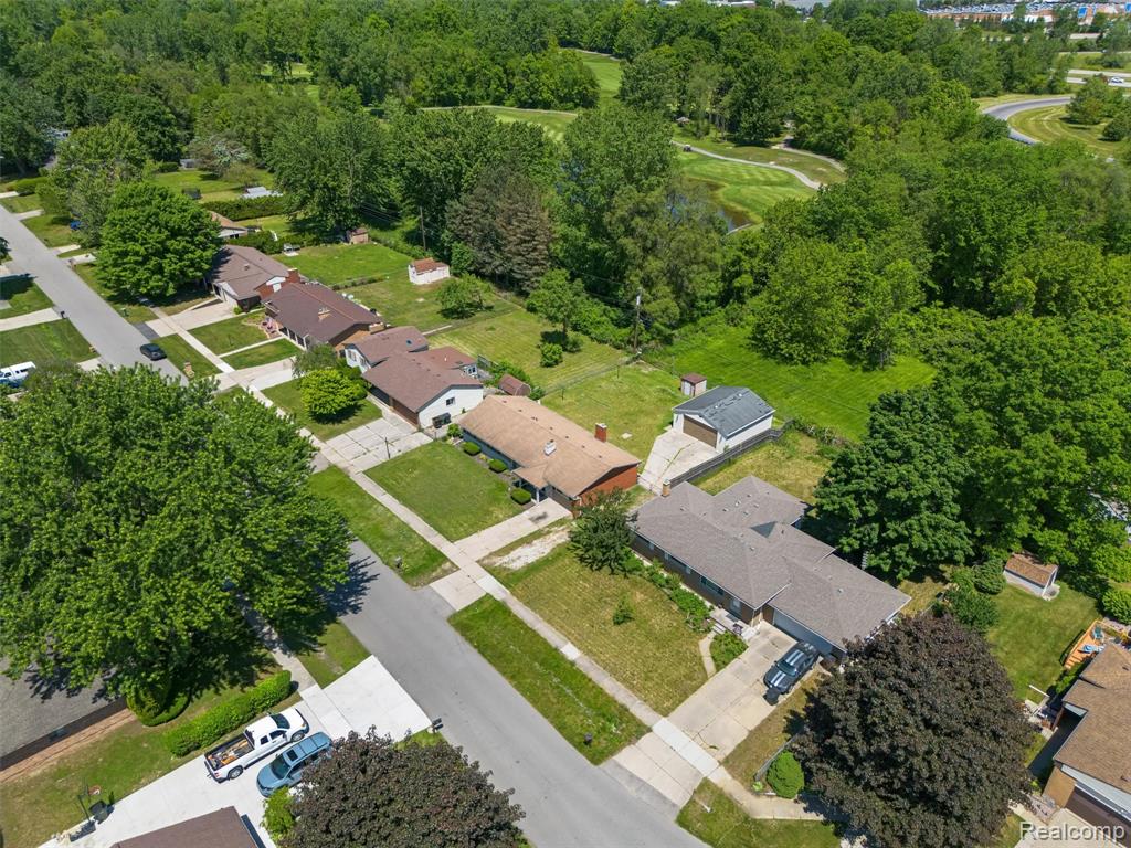51056 Fairlane Drive, Utica, MI 48316 — Photo 39