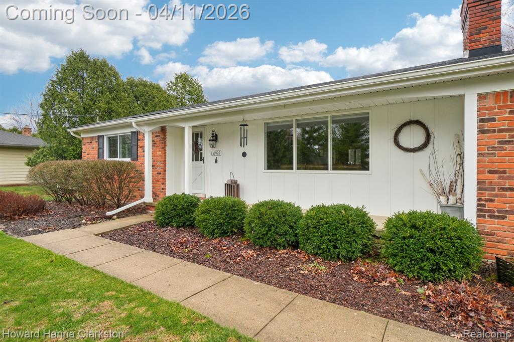 10995 Big Lake Road, Davisburg, MI 48350 — Photo 3
