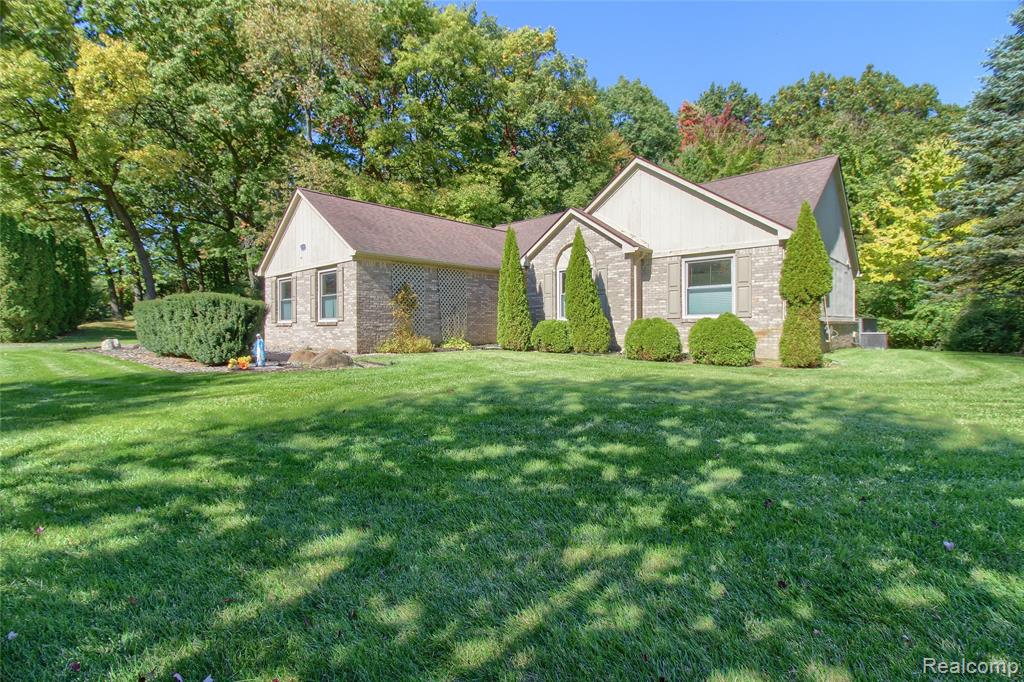 8845 Dann Drive - Photo 2