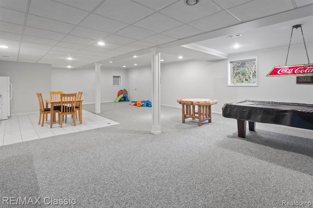 6904 GRANGER Drive, Troy, MI 48098 — Photo 42