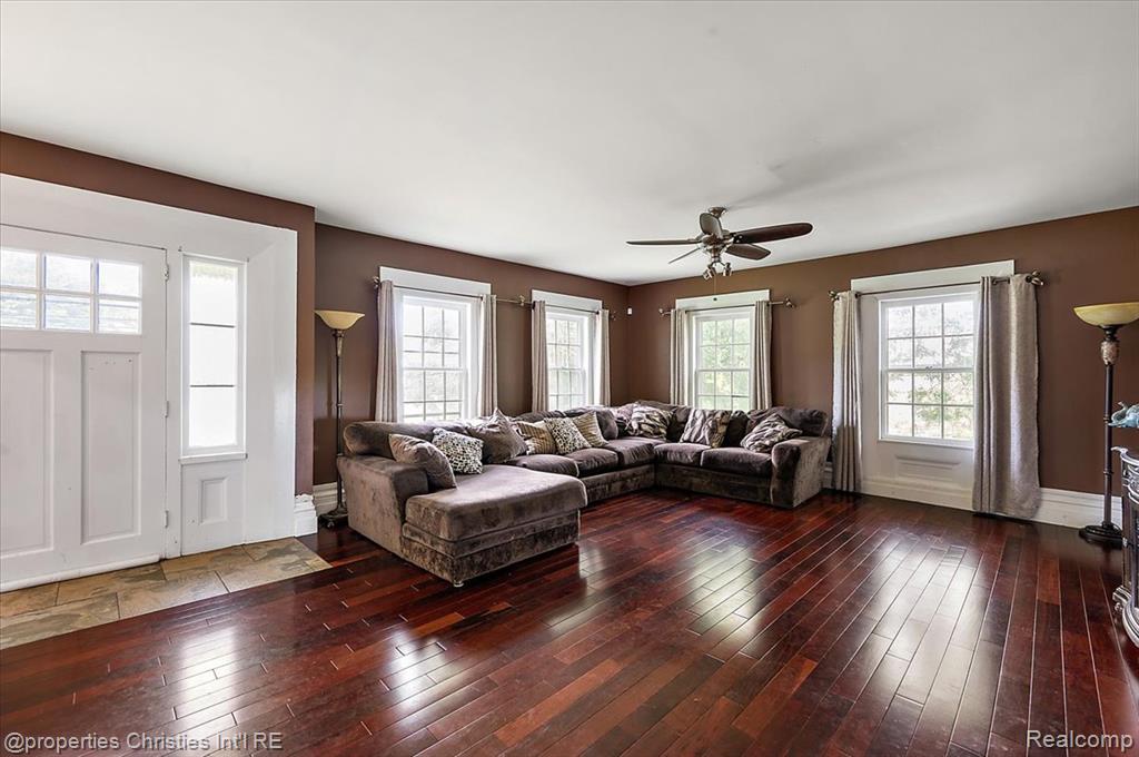 47133 W 9 Mile Road, Novi, MI — Photo 6