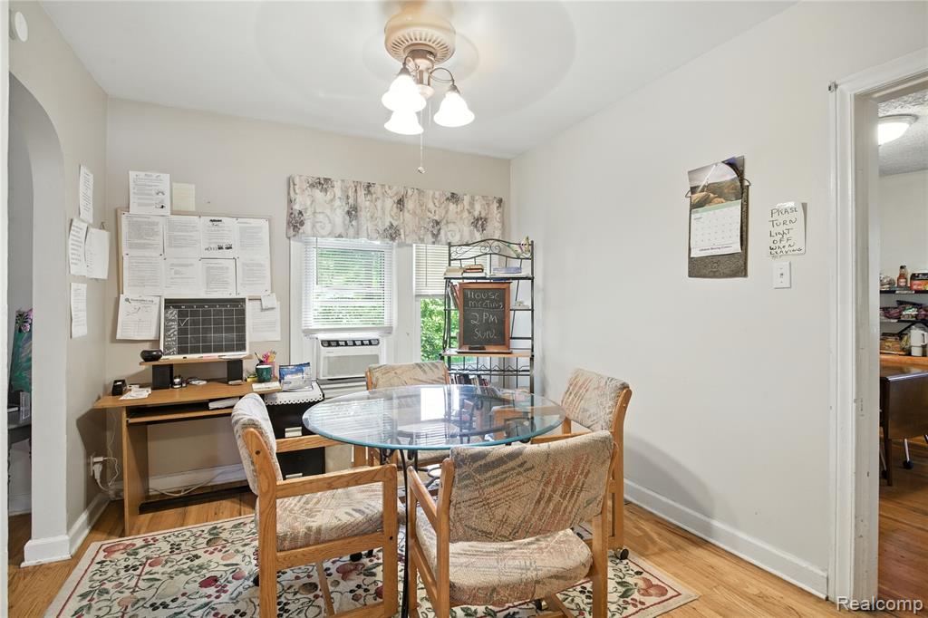 5452 Monroe Street, Dearborn Heights, MI 48125 — Photo 10