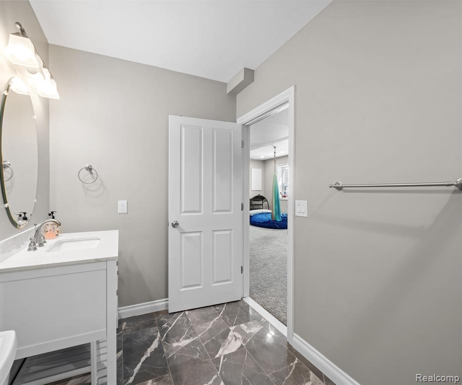 43442 CHERRYWOOD Lane, Canton, MI 48188 — Photo 35