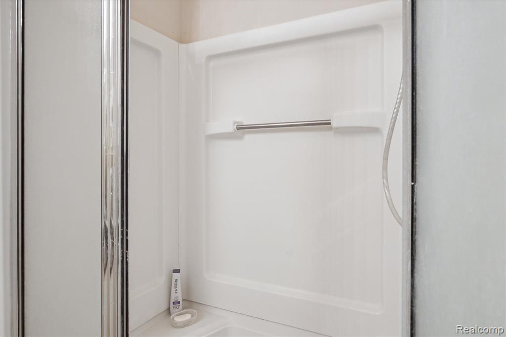 47681 SCENIC CIRCLE Drive S, 77, Canton, MI 48188 — Photo 29