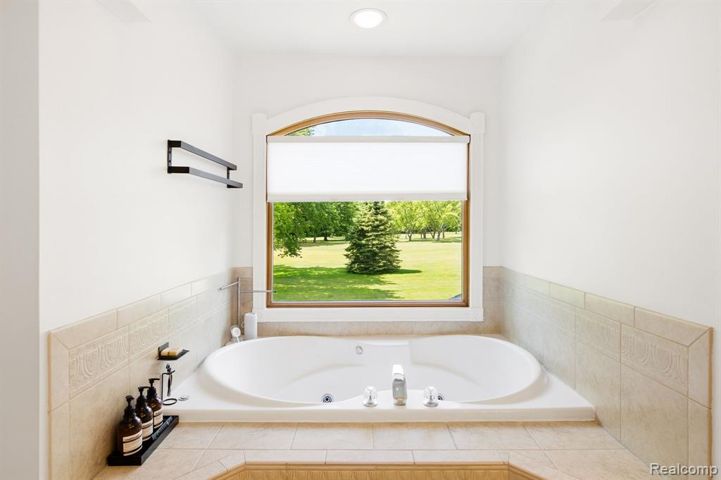 3269 Saint Andrews Drive, Port Huron, MI 48060 — Photo 24