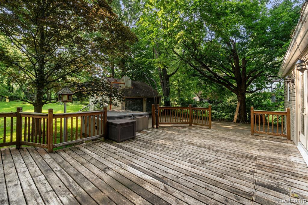 4311 FENTON Road, Flint, MI 48507 — Photo 35