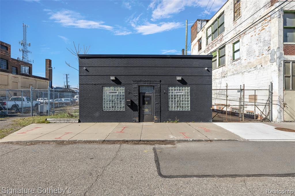 6543 Hastings Street - Photo 3
