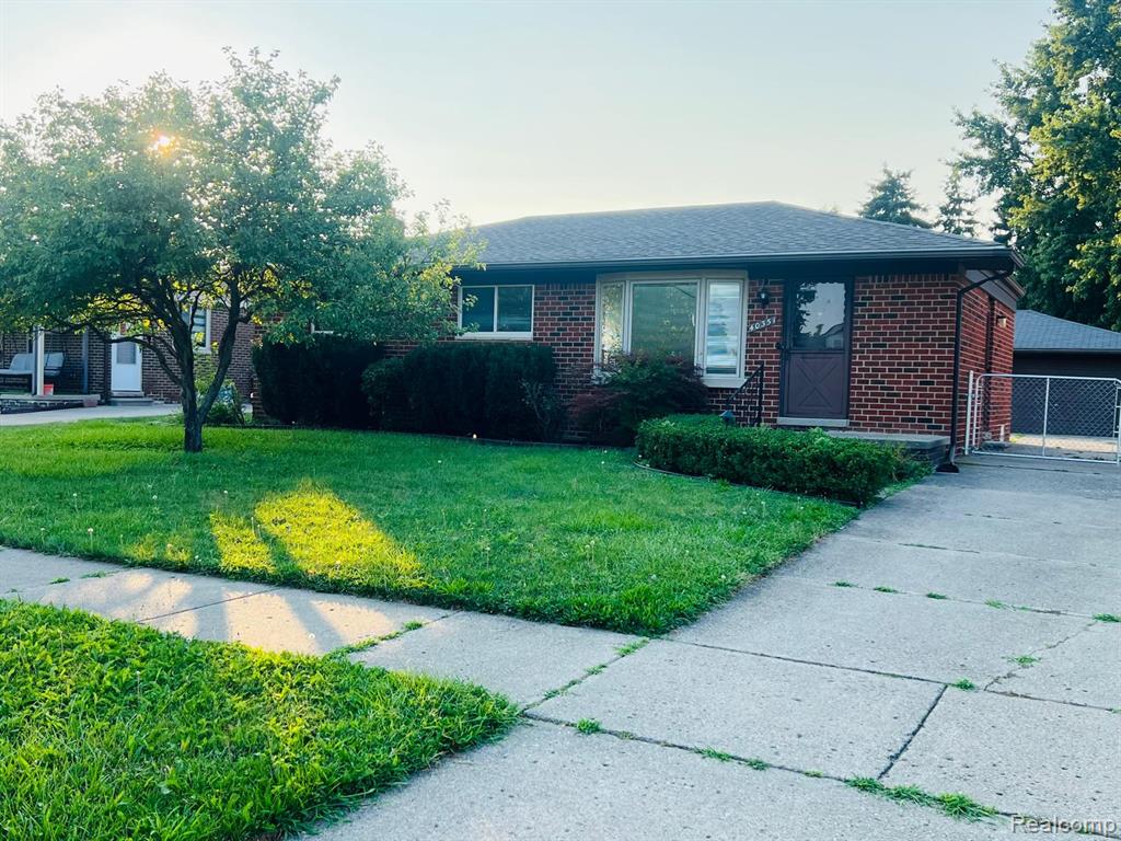40351 Walter Drive, Sterling Heights, MI 48310 — Photo 2