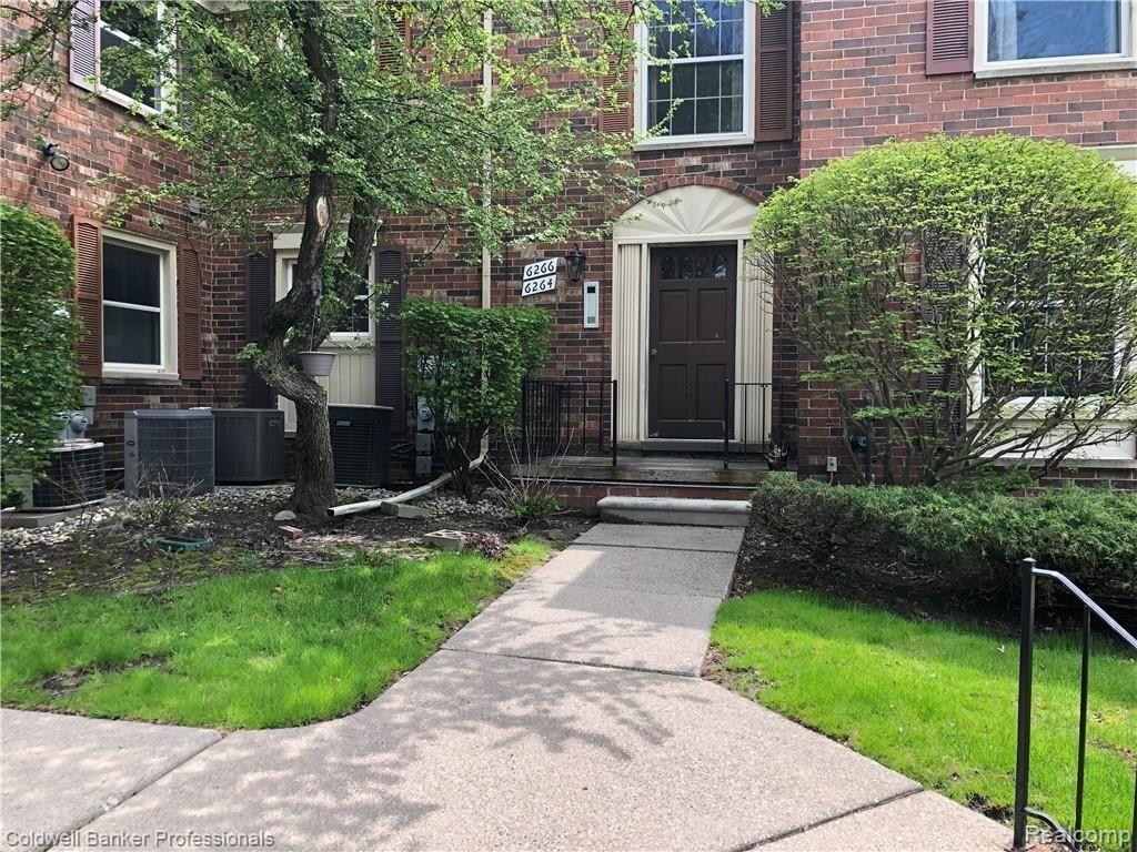 6264 Pepper Hill Street, West Bloomfield, MI — Photo 2