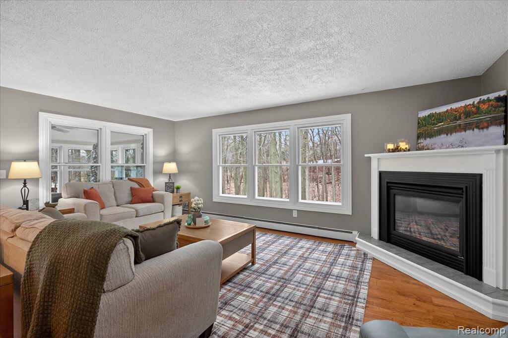 6828 Country Lane Drive, Davisburg, MI 48350 — Photo 3