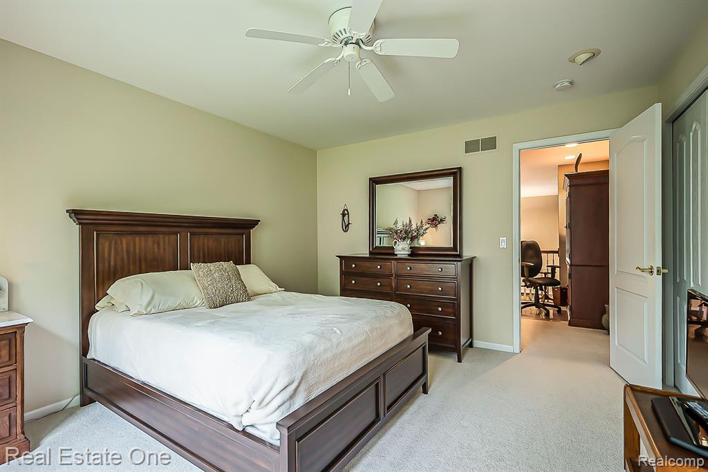 8444 CLIMBING Way, Pinckney, MI 48169 — Photo 49
