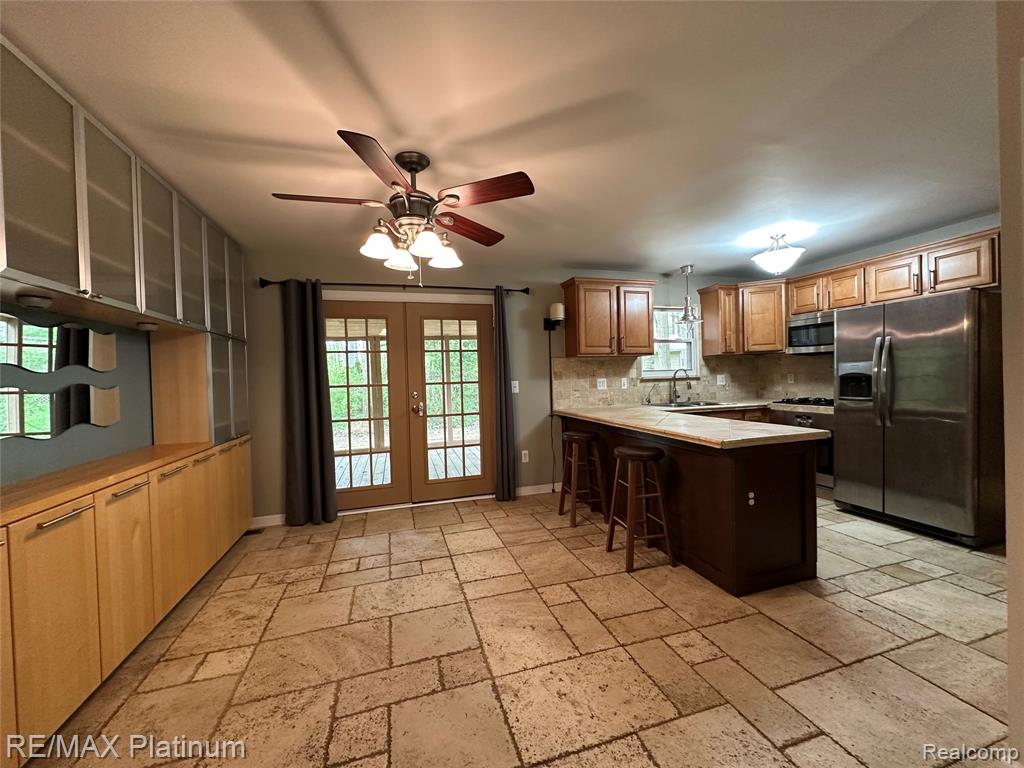 2482 Livernois Drive, Howell, MI 48843 — Photo 6