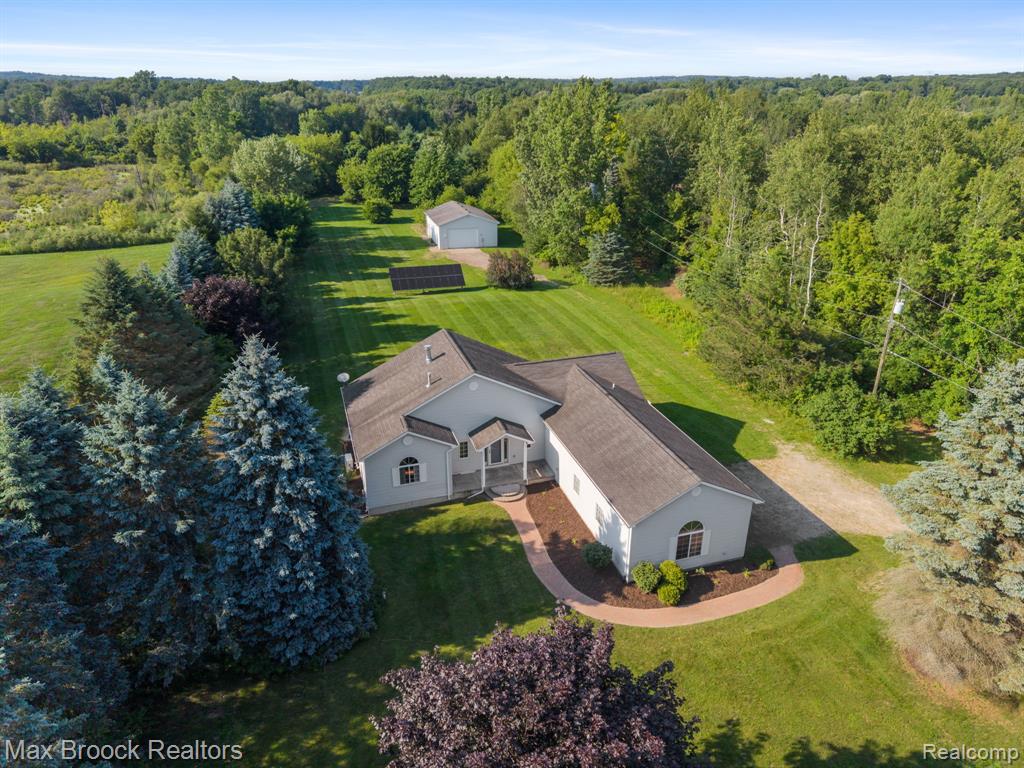 2165 Oakwood Road, Ortonville, MI 48462 — Photo 66