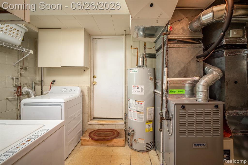 6826 Spruce Drive, Bloomfield Hills, MI 48301 — Photo 30