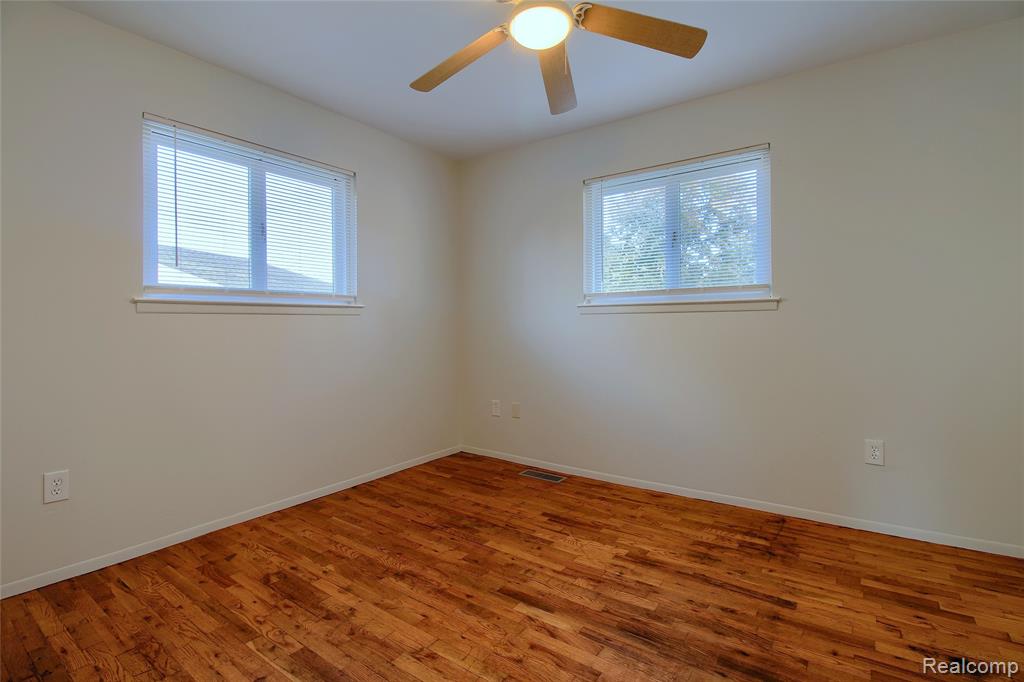 9985 Jackson Lane, Van Buren, MI 48111 — Photo 11