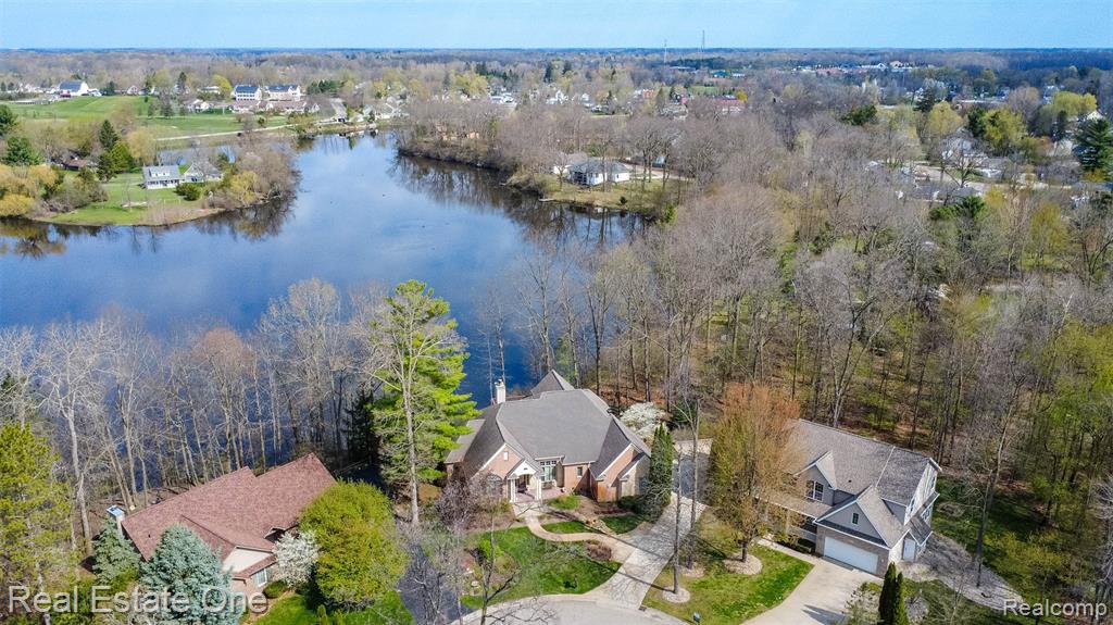 10215 Mill Pointe Drive, Goodrich Vlg, MI — Photo 59