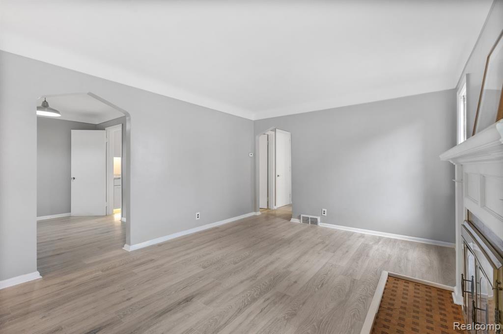 9039 BRACE Street, Detroit, MI 48228 — Photo 3
