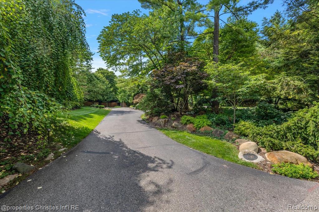 4647 Private Lake Drive, Bloomfield Hills, MI 48301 — Photo 2