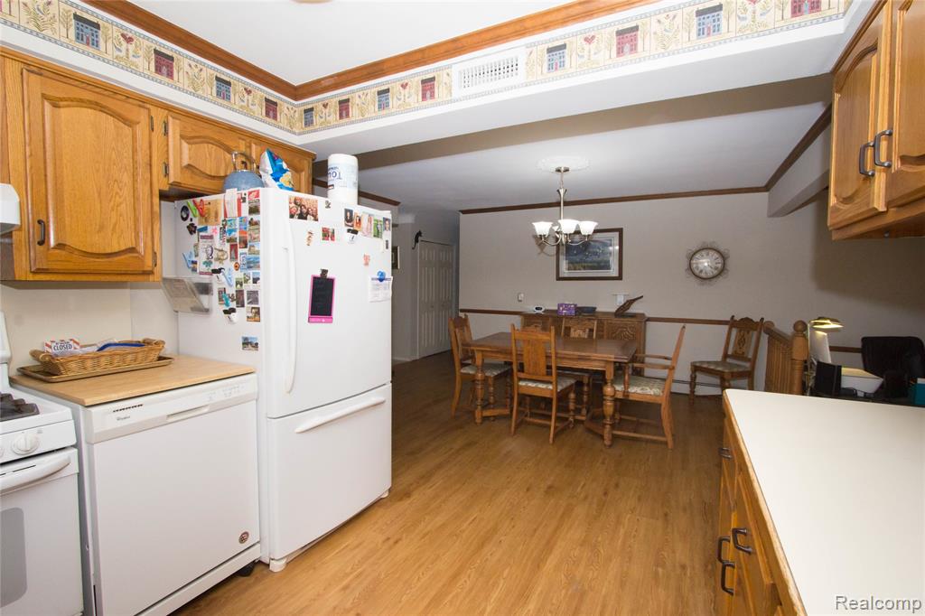 30208 Maplegrove Street, Saint Clair Shores, MI 48082 — Photo 14