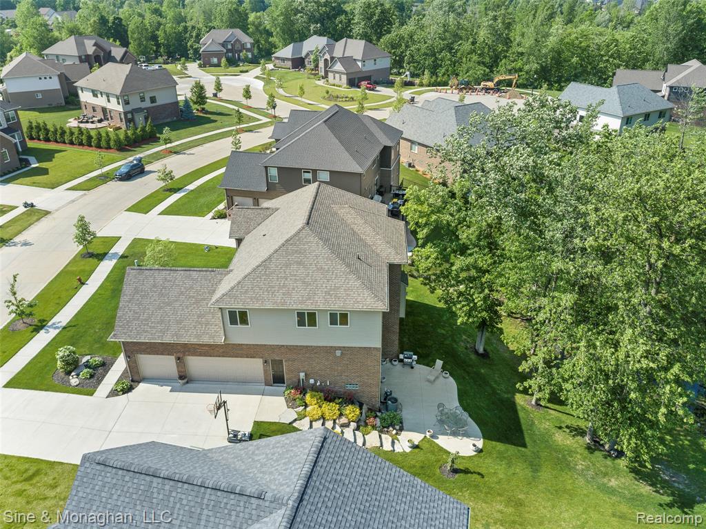 5401 Aberdeen Court, Clarkston, MI 48348 — Photo 44