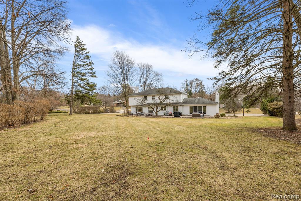 4366 Ardmore Drive, Bloomfield Hills, MI 48302 — Photo 41