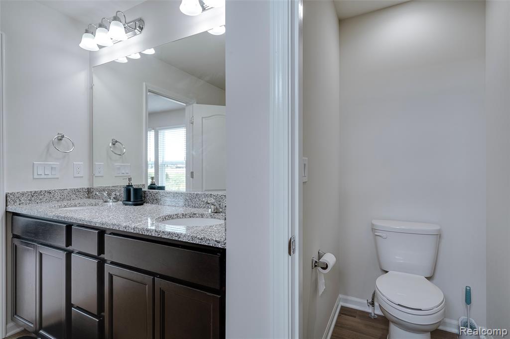 4568 Paradise Parkway, Milford, MI 48381 — Photo 34