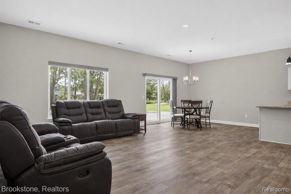 16645 Savor Lane, Clinton Twp, MI 48035 — Photo 4