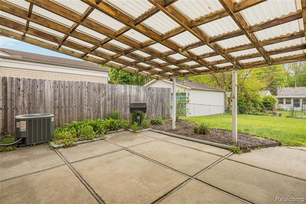 39619 Peters Drive, Canton, MI 48187 — Photo 47