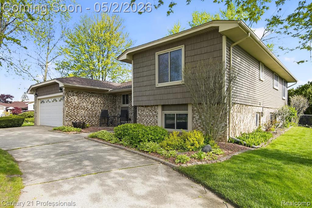 45560 Edgewood Court, Canton, MI 48187 — Photo 4