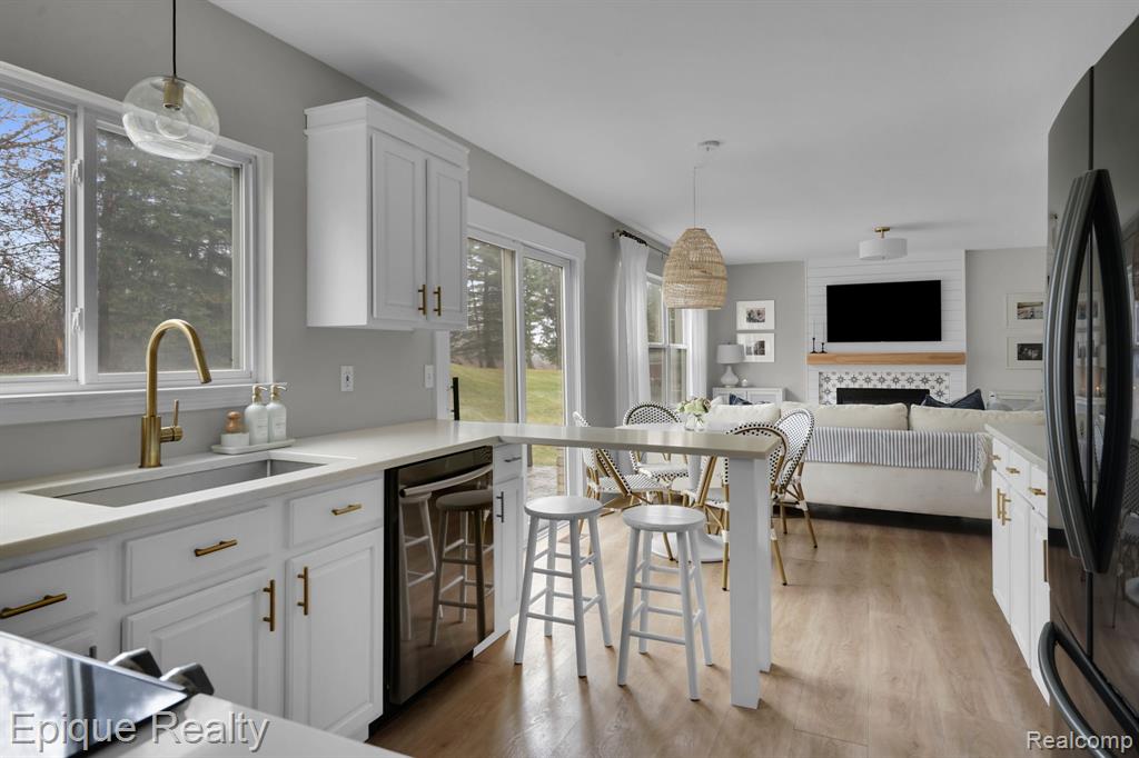 3593 Normandy Drive, Rochester, MI 48306 — Photo 6