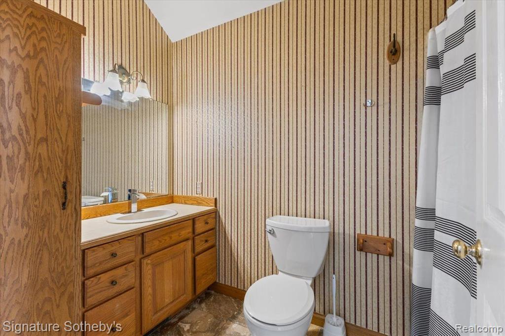 888 HUMPHREY AVE, Birmingham, MI 48009 — Photo 13