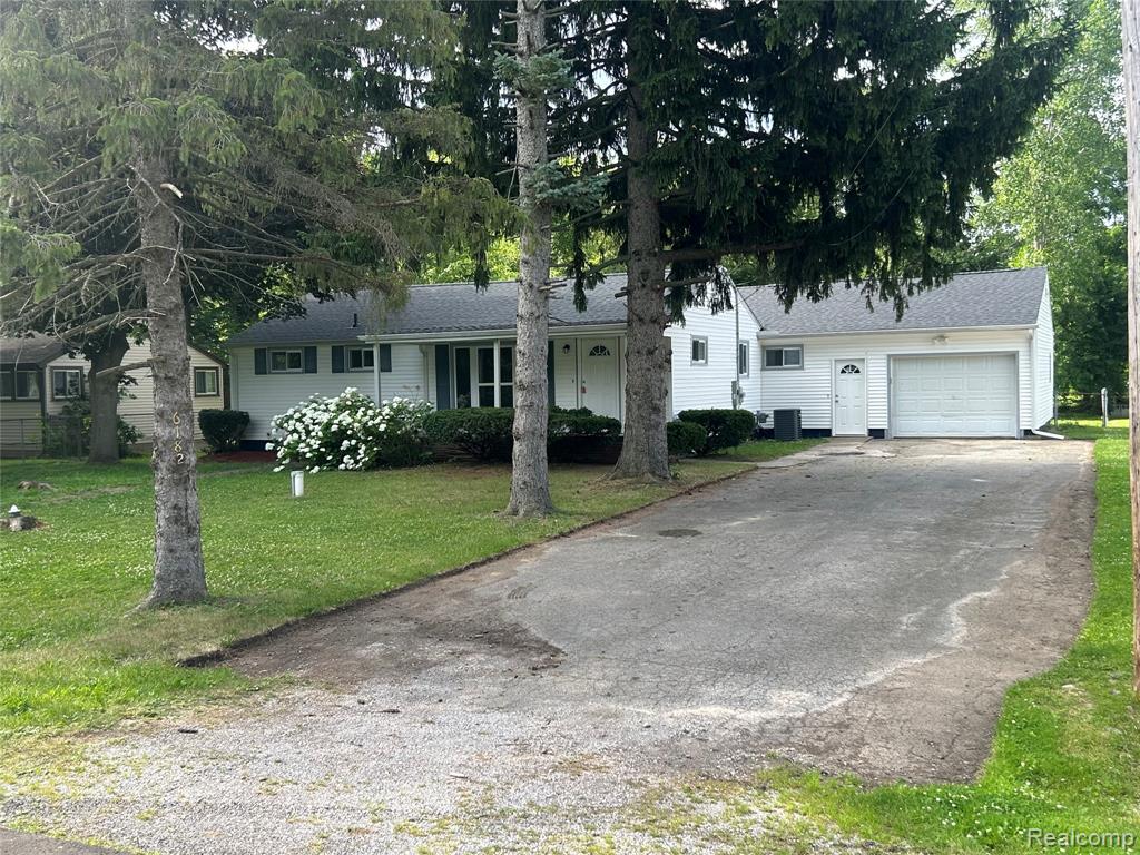 6182 Surrey Lane, Burton, MI 48519 — Photo 2