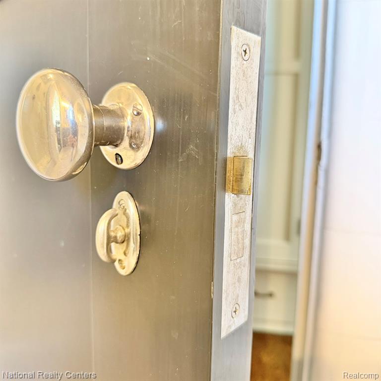 8120 E Jefferson Ave E Jefferson Avenue, 7E, Detroit, MI 48214 — Photo 29