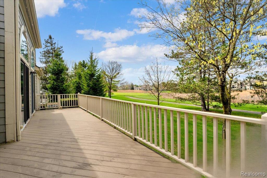 2256 Sudbury Way, Bloomfield Hills, MI 48304 — Photo 39
